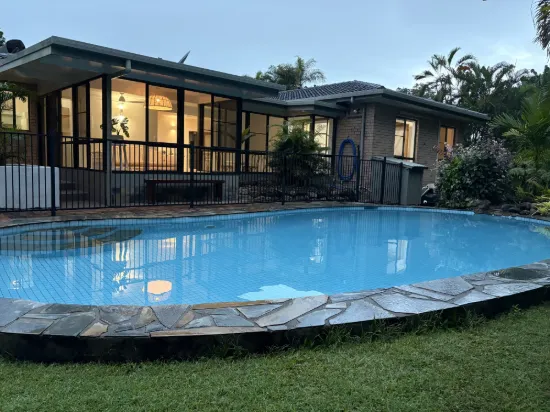 4 Moreton Street, Wongaling Beach, Qld 4852