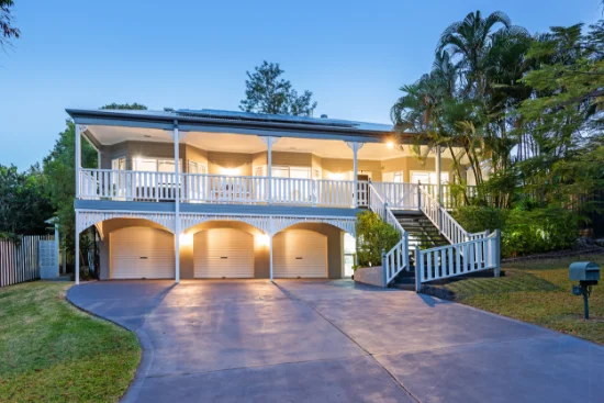4 Newcombe Lane, Oxenford, Qld 4210