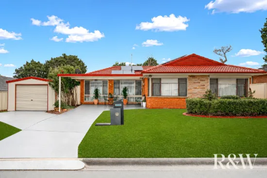 4 Nightmist Grove, St Clair, NSW 2759