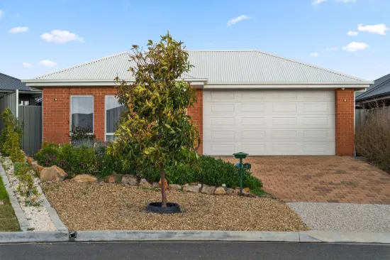 4 Nosmits Street, Seaford Heights, SA 5169