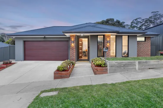 4 Observation Court, Brown Hill, Vic 3350