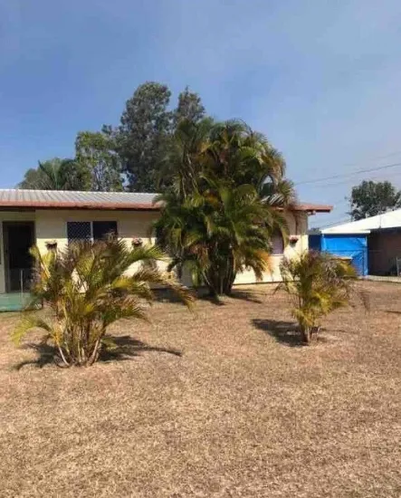 4 Ottaway Street, Norman Gardens, Qld 4701