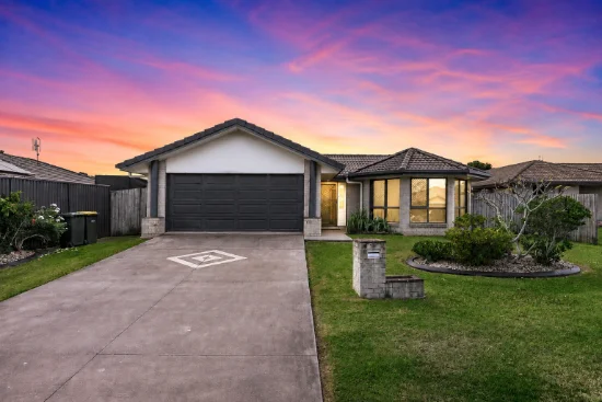 4 Parakeet Circuit, Kawungan QLD 4655 - For Rent