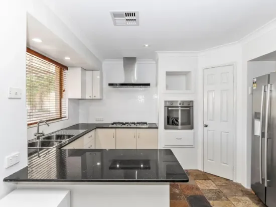 4 Pera Mews, Beldon, WA 6027