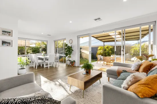 4 Perinone Glade, Brabham, WA 6055