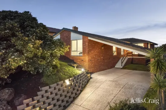 4 Pickering Place, Doncaster East, Vic 3109