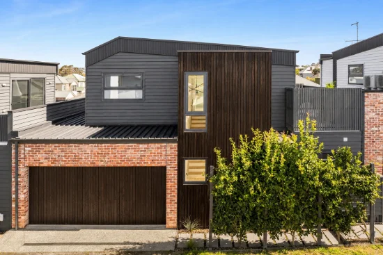 4 Pilgrims Lane, Newtown, Vic 3220