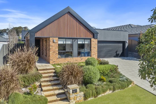 4 Pine Street, Glenning Valley, NSW 2261
