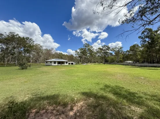 4 Qually Road, Lockyer Waters, Qld 4311