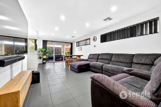 4 Rakitno Close, Lake Coogee, WA 6166