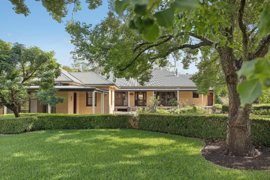 4 Reflection Drive, Louth Park, NSW 2320