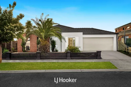 4 Robusta Avenue, Cranbourne, Vic 3977