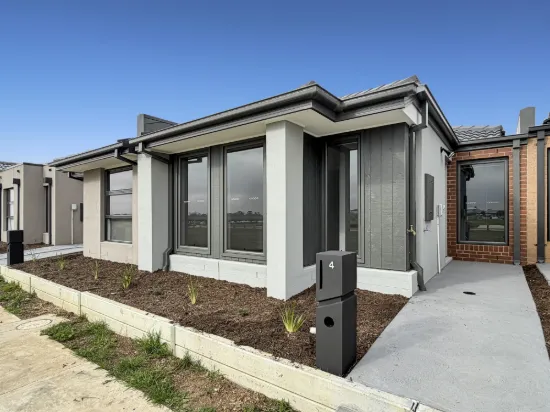 4 Rockbank Walk, Armstrong Creek, Vic 3217