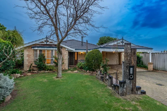 4 Sandon Elbow, Merriwa, WA 6030
