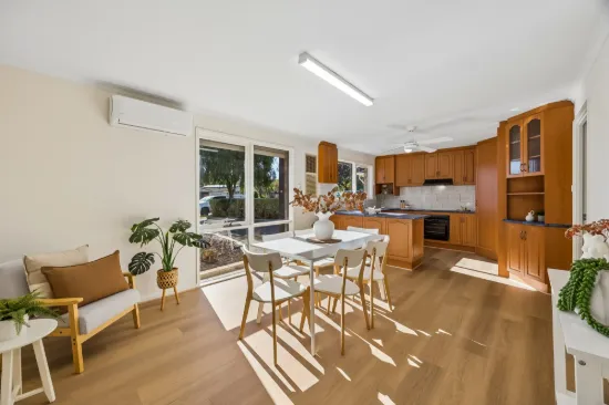4 Seeger Drive, Morphett Vale, SA 5162
