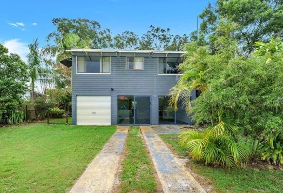 4 Seventeenth Avenue, Stuarts Point, NSW 2441