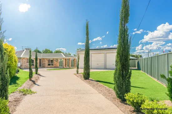 4 Sharlyn Crescent, Emerald, Qld 4720