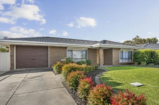 4 Shirley Court, Woodcroft, SA 5162