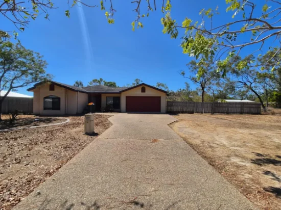 4 Shoalmarra Drive, Mount Low, Qld 4818