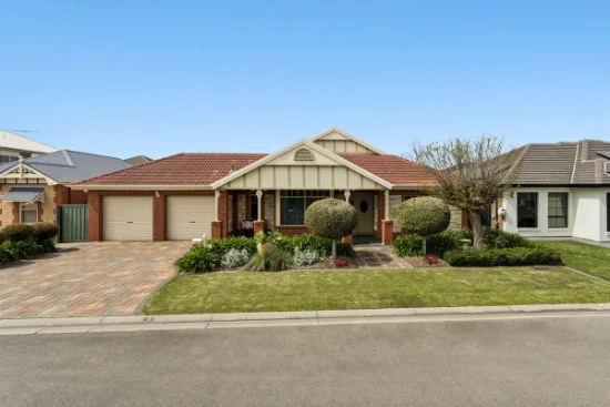 4 Spencer Court, Mawson Lakes, SA 5095