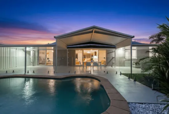 4 Spray Court, Beachmere QLD 4510-Image