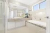 4 Spring Rise, Glen Waverley, Vic 3150-Image