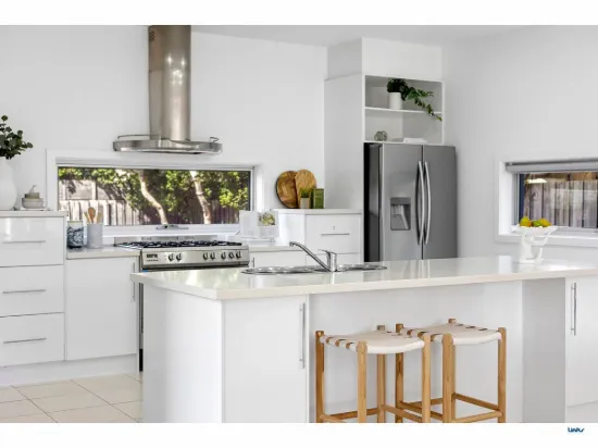 4 St Georges Way, Torquay, Vic 3228