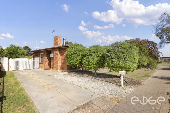 4 Stakes Crescent, Elizabeth Downs, SA 5113