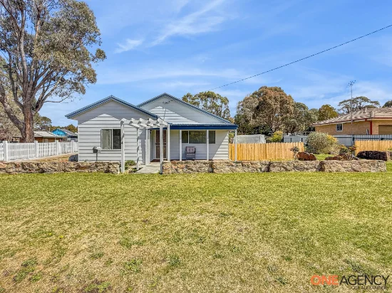 4 Stephen Street, Bombala, NSW 2632
