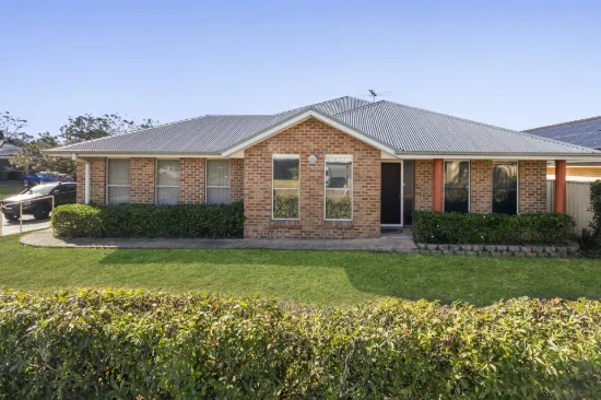 4 Strutt Crescent, Metford, NSW 2323