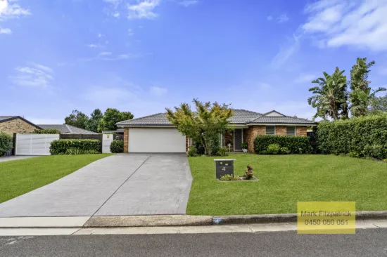 4 Suffolk Place, Elderslie, NSW 2570