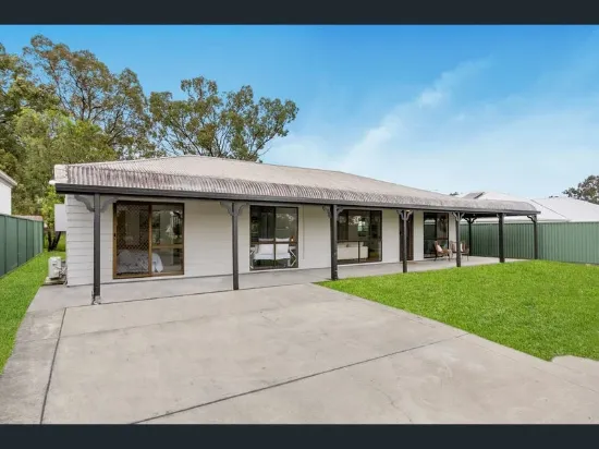 4 Swan St, Waterford West, Qld 4133