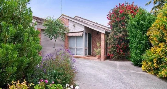 4 Talba Court, Carrum Downs, Vic 3201 - Sold