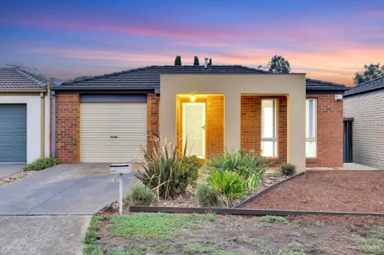 4 Tandara Circuit, Melton West, Vic 3337