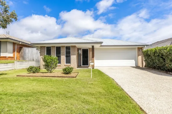 4 Tree View Crescent, Little Mountain, Qld 4551