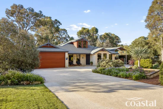 4 Tuckey Place, Golden Bay, WA 6174