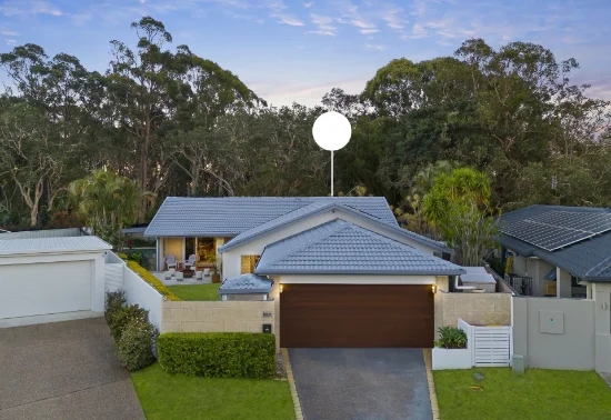 4 Turaco Court, Burleigh Waters, Qld 4220 - For Rent