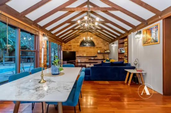 4 Tweed Close, Camillo, WA 6111