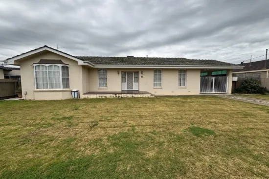 4 Varcoe Street, Shepparton, Vic 3630
