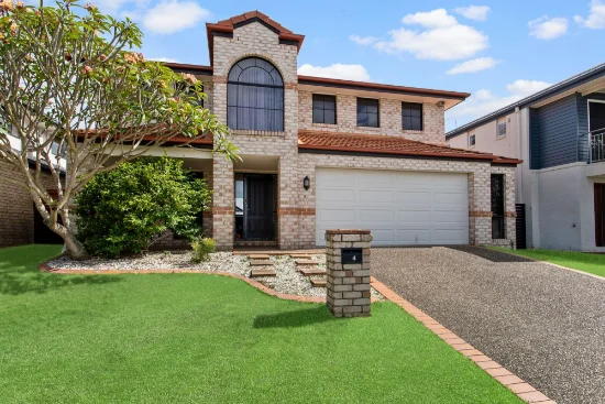 4 Walowa Street, North Lakes QLD 4509 - For Rent