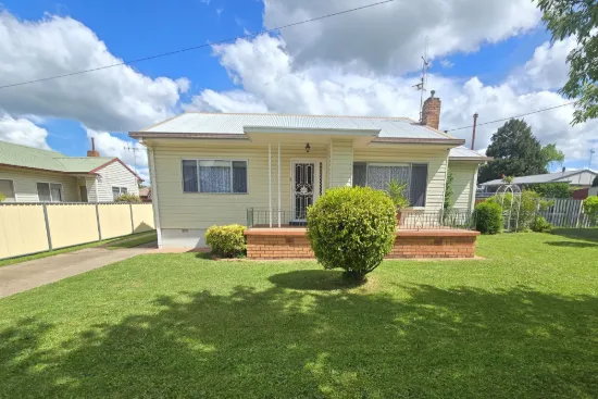 4 Waratah Avenue, Orange NSW 2800-Image