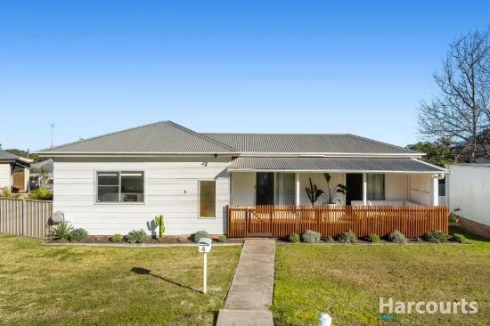 4 Warrior Street, Belmont North, NSW 2280