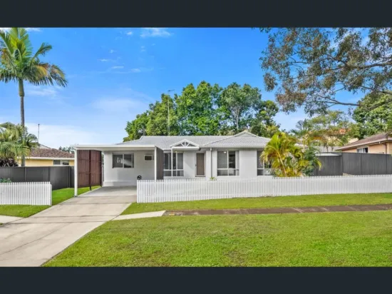 4 Warrungen Way, Ashmore, Qld 4214