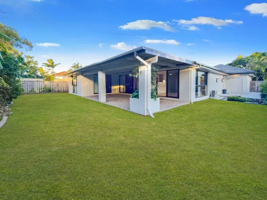 4 Waterhen Court, Pelican Waters, Qld 4551