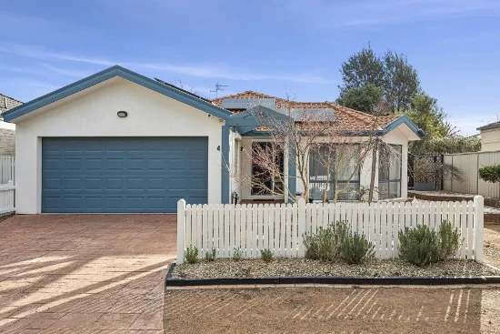 4 Waterview Gardens, Jerrabomberra, NSW 2619