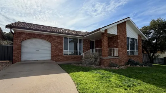 4 Werona Place, Parkes NSW 2870-Image