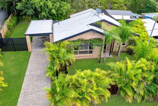 4 Whittaker Close, Urangan, Qld 4655