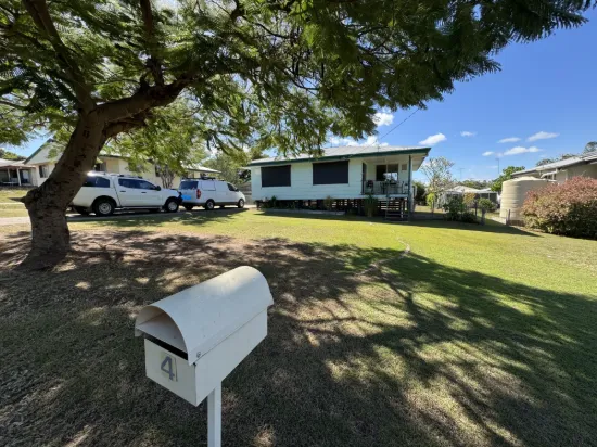 4 Widt Street, Moura, Qld 4718