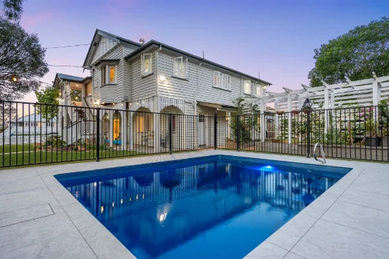 4 Wilson Street, Newtown, Qld 4305
