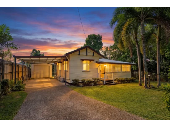 4 Wilunga Street, Stratford, Qld 4870